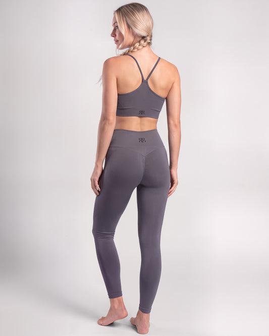 Set Leggings Essential Contour + Brassiere Power Core (Grigio)
