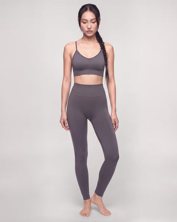 Set Leggings Dynamic Sculpt + Brassiere Power Core (Grigio)