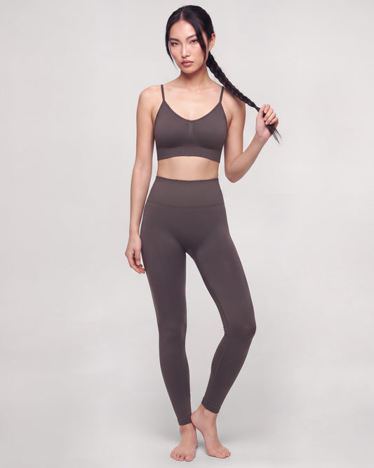 Set Leggings Dynamic Sculpt + Brassiere Power Core (Marrone)